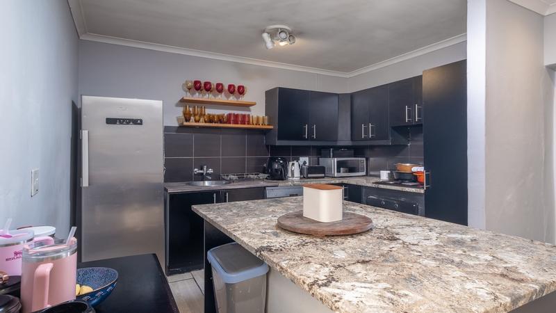 4 Bedroom Property for Sale in Glenwood Western Cape